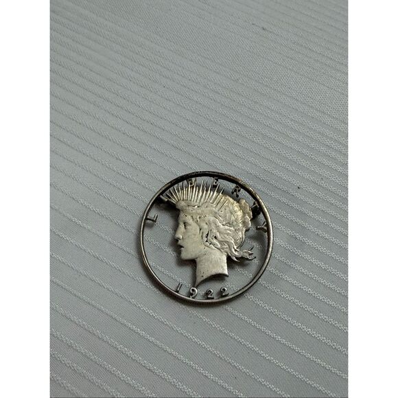 Vintage Cut Out 1922 Peace Silver Dollar Liberty Head Custom Made Silver Pendant - Picture 1 of 6